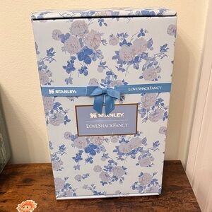 Stanley LoveShackFancy Blue Floral tumbler 40 oz